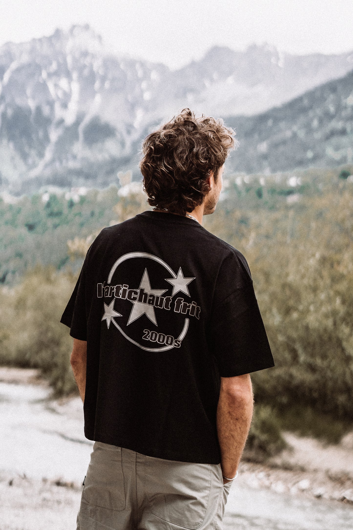 2000s Tee black