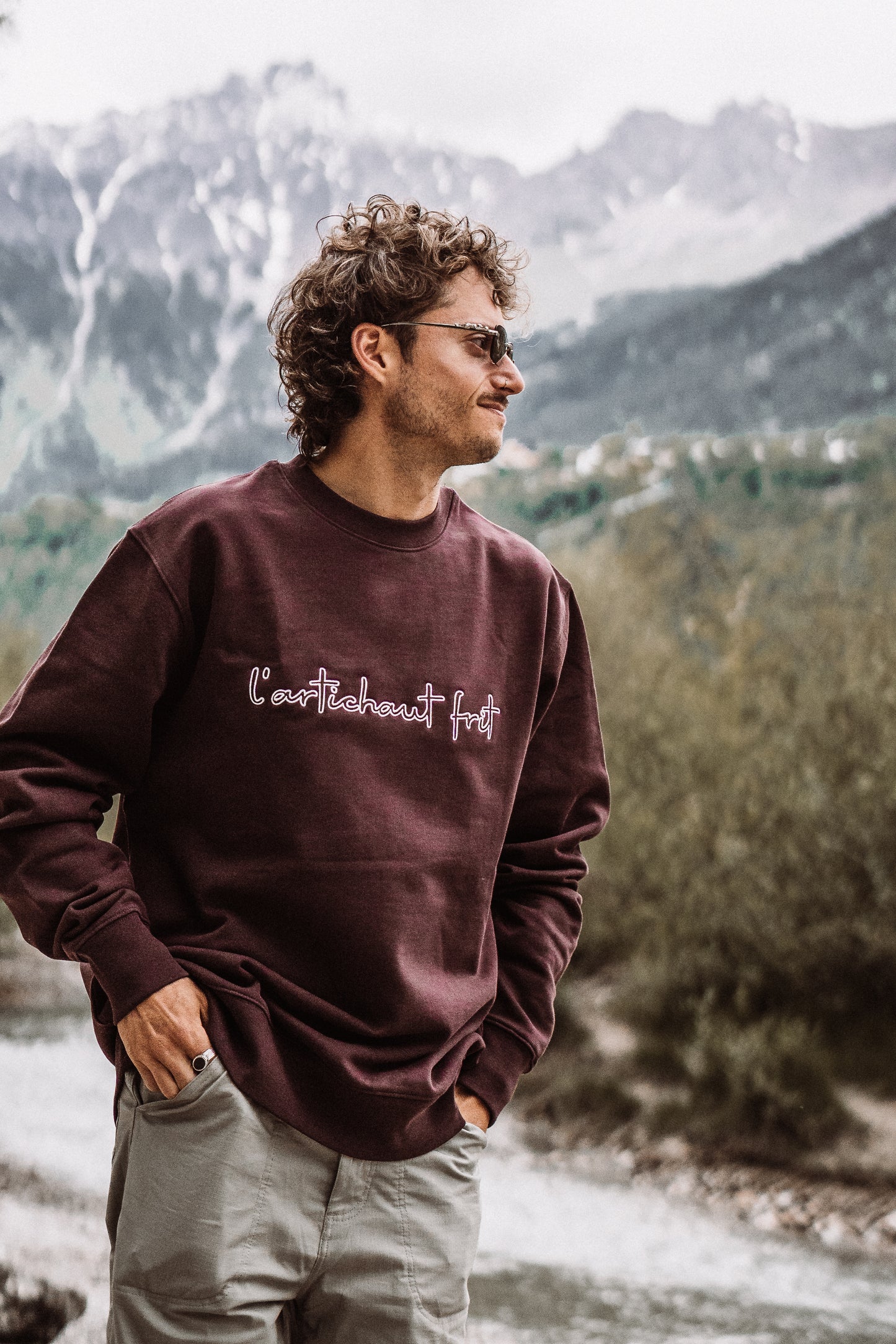 Embroidery Sweater dark red