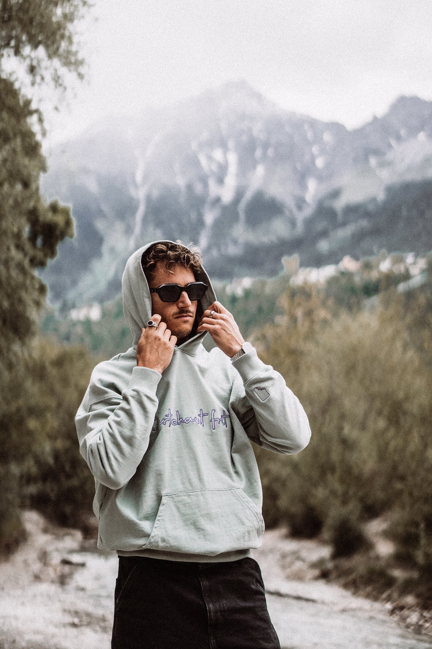 Embroidery Hoodie aloe lila