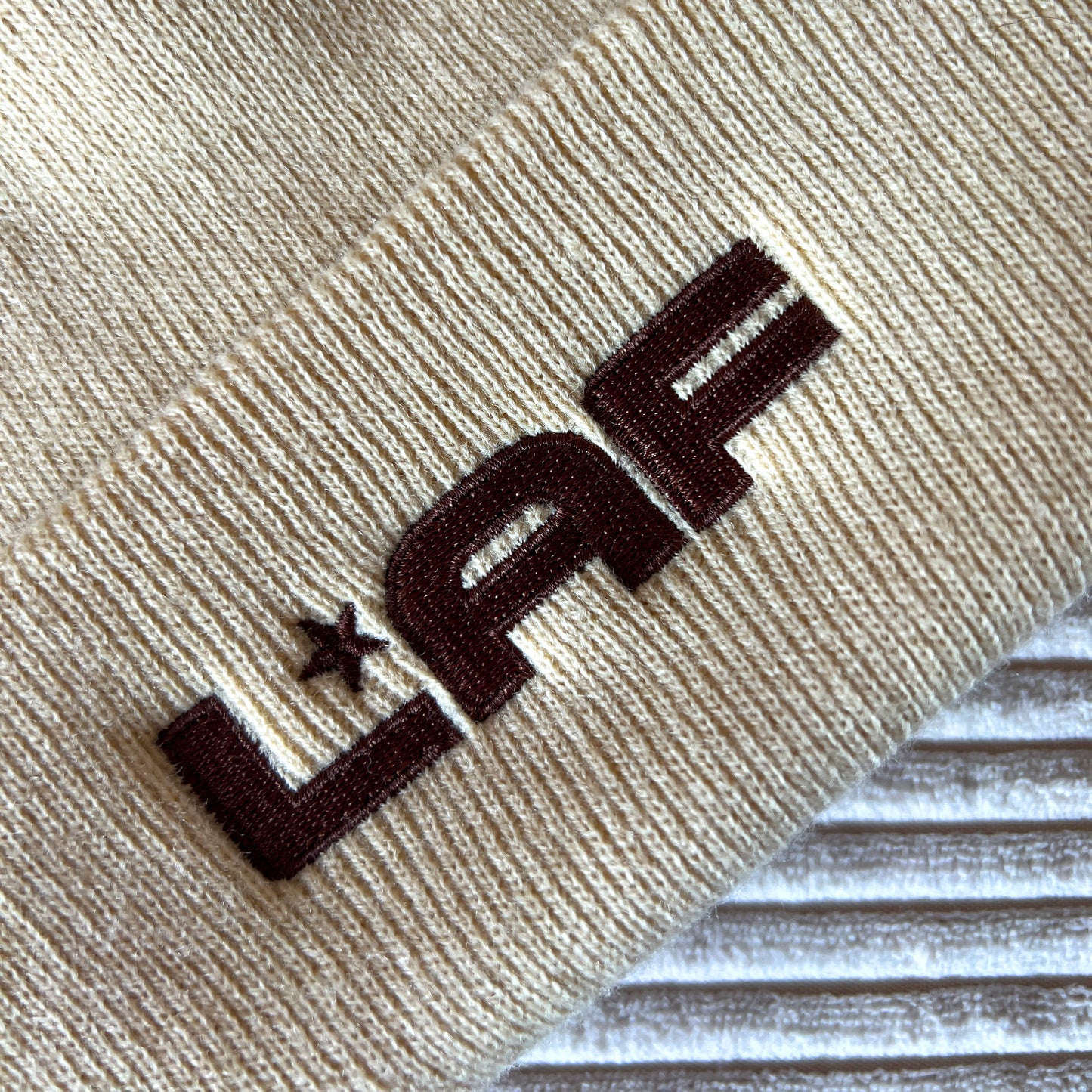 LAF Beanie sand