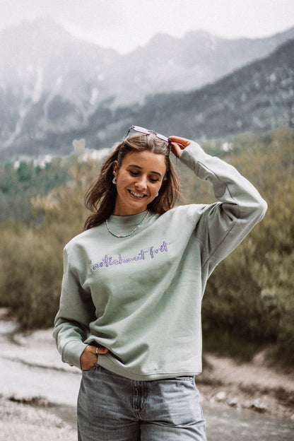 Embroidery Sweater aloe lila